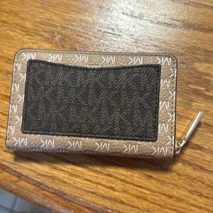 Micheal Kors wallet brand new